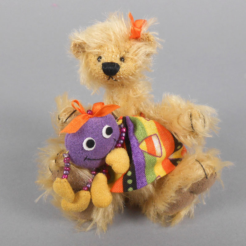 Cissie and Candy Button